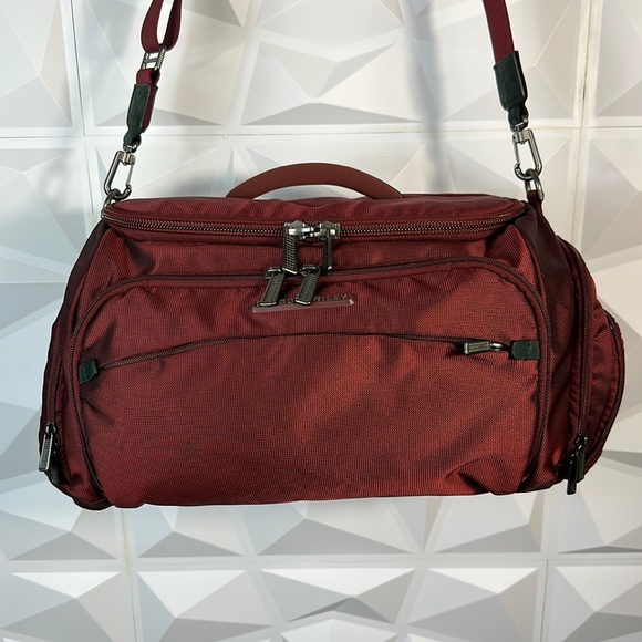 Briggs & Riley Other - Briggs and Riley Burgandy Transcend Cabin Bag